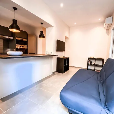 Apartment 2 Pieces Coeur De Ville Terrasse Le Lavandou
