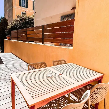 Apartment 2 Pieces Coeur De Ville Terrasse Le Lavandou